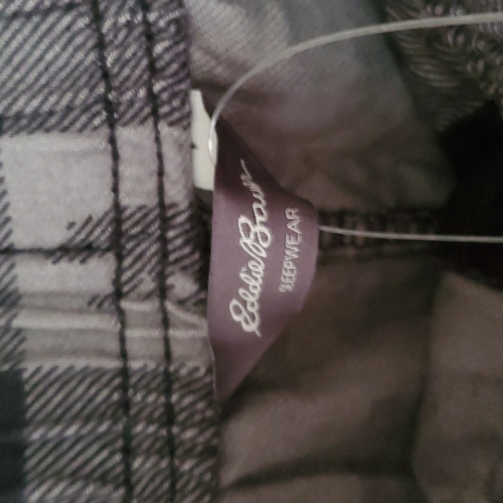 Eddie Bauer bear pajama pants - Picture 4 of 7